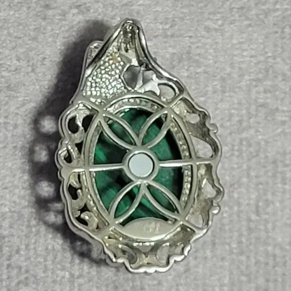 African Malachite Solitare Pendant